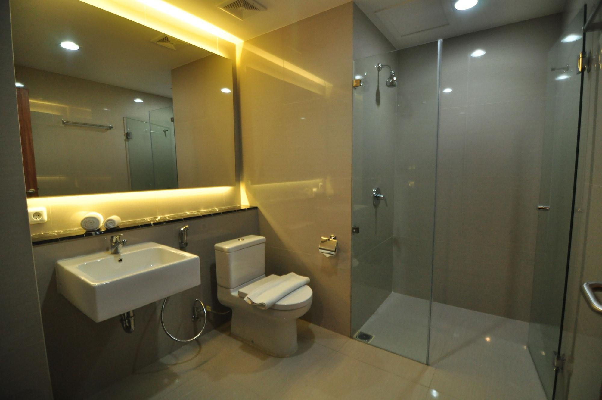 Demelia Hotel Макасар Экстерьер фото